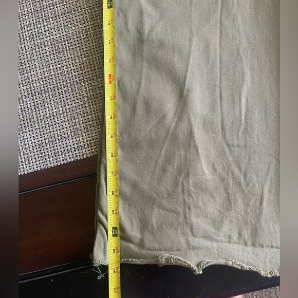 Zara Olive Green Cropped Flare Denim Jeans Raw Hem Size 02 High Waisted - Picture 7 of 8